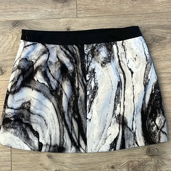 ZARA Basic Marble Asymmetric Zip Moto Mini Skirt Size Medium - Picture 2 of 15